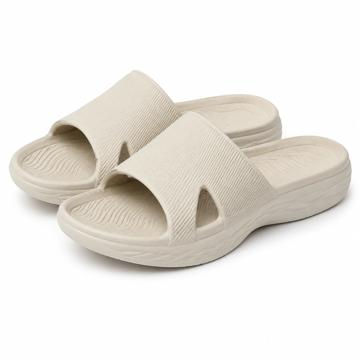 Claquettes 40/41 en mousse EVA beige à semelle texturée pour usage quotidien